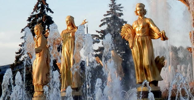 НСНБР: Концерт. ВДНХ. День строителя. Дискотека Авария. Инна Маликова и Новые самоцветы. Группа Фабрика. Выставка достижений. Автор фото председатель НСНБР А.Г.Огнивцев.
